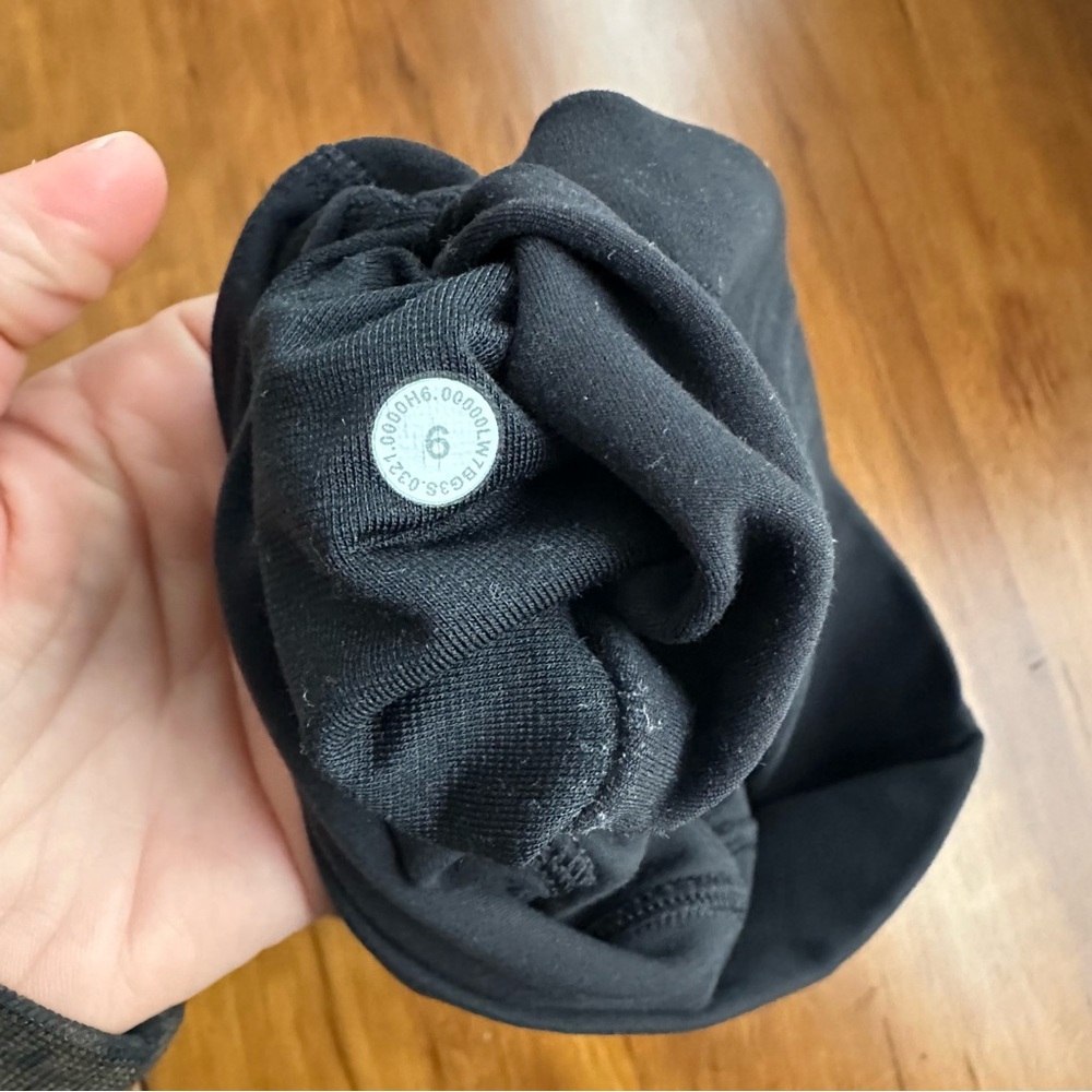 Lululemon Align Short Black 6 - Picture 3 of 4